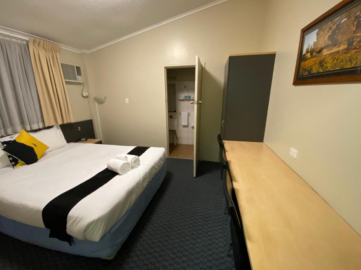Taree Motor Inn Buitenkant foto