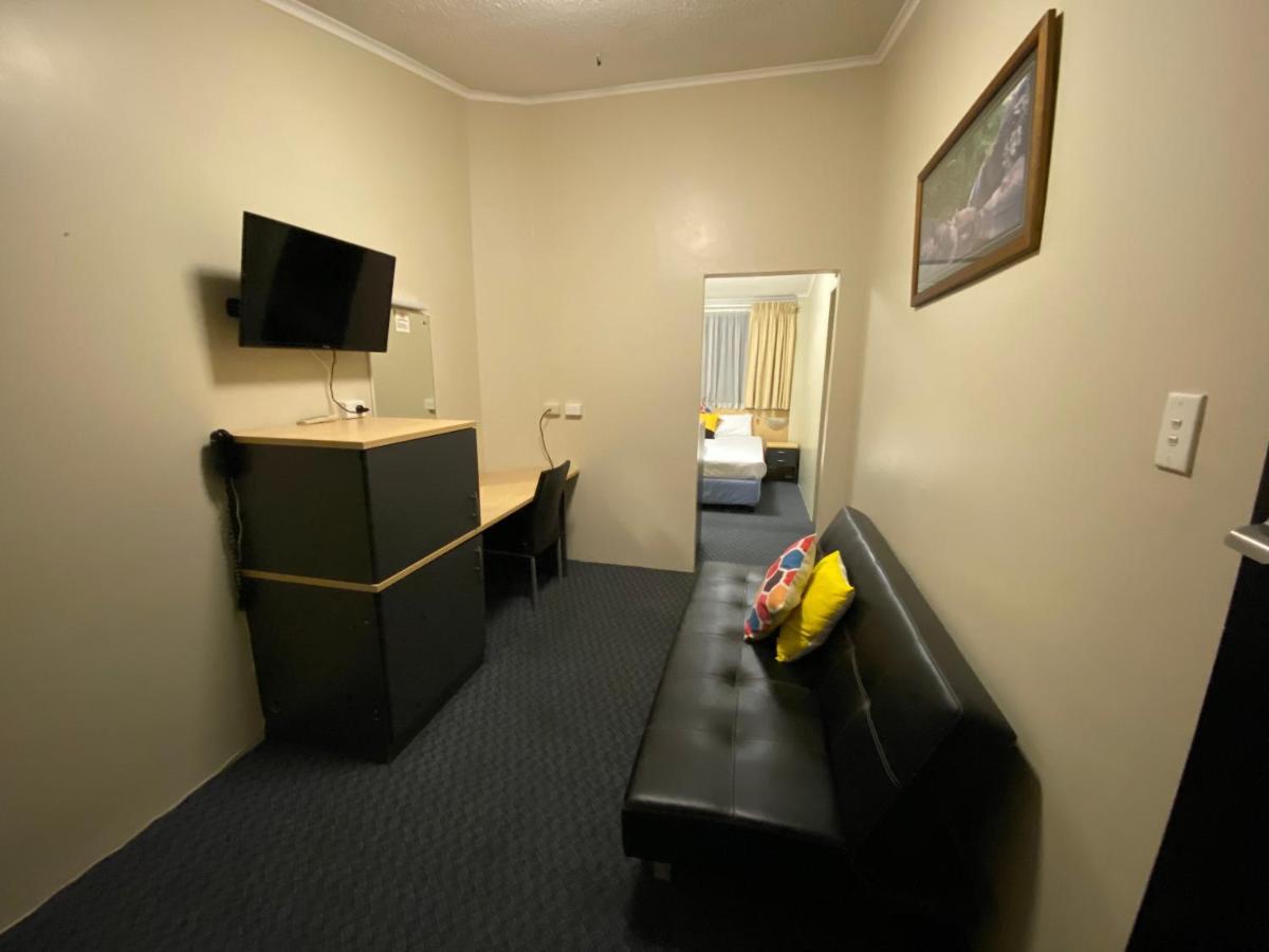 Taree Motor Inn Buitenkant foto